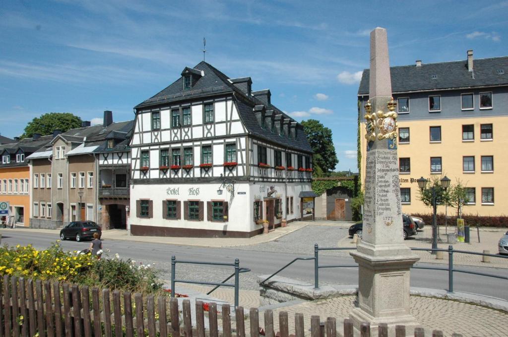 Hotel Ross Zwoenitz Экстерьер фото